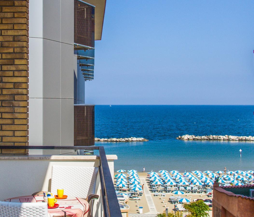 בלריה-איגאה מרינה Hotel Simplon מראה חיצוני תמונה